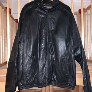 Soft back leather jacket with zip lining